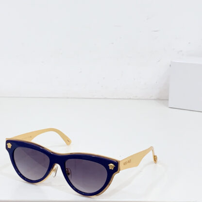 Versace fashion trend sunglasses - Image 4