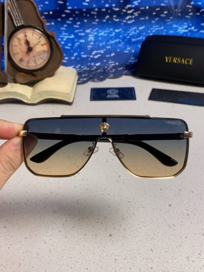 Versace fashion trend sunglasses - Image 4