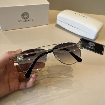 Versace fashion trend sunglasses - Image 5