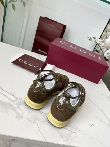 Gucci removable and adjustable ankle strap sneakers - Image 4