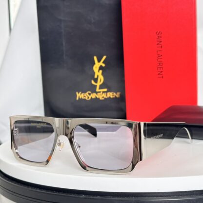 Yves Saint Laurent fashion sunglasses - Image 4