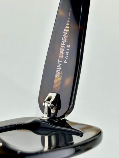 Yves Saint Laurent fashion sunglasses - Image 5