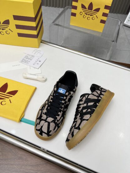 Gucci co-branded Dexter shoes - Image 4
