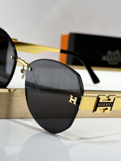 Hermès Fashion Sunglasses - Image 3