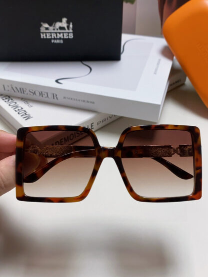 Hermes Fashion Sunglasses - Image 4