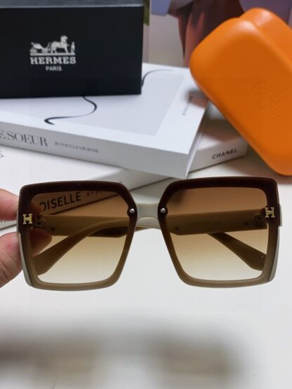 Hermes Fashion Sunglasses - Image 4