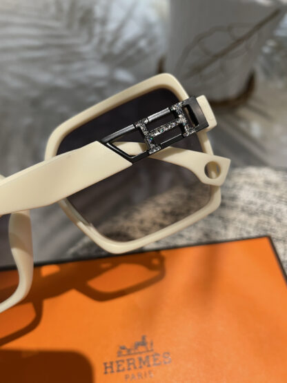 Hermes Fashion Sunglasses - Image 4