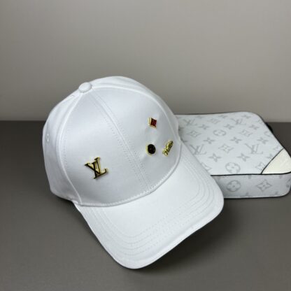 Louis Vuitton versatile fashion baseball cap - Image 4