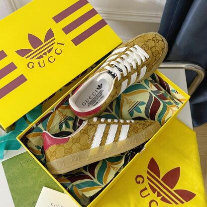 Gucci co-branded Dexter sneakers - Image 3