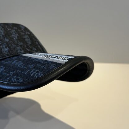 Dior simple and versatile fashion baseball cap - Image 5