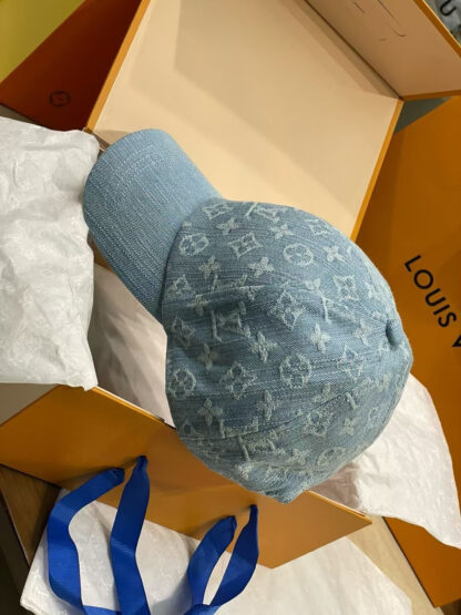 Louis Vuitton Spring and Summer New Baseball Cap - Image 4