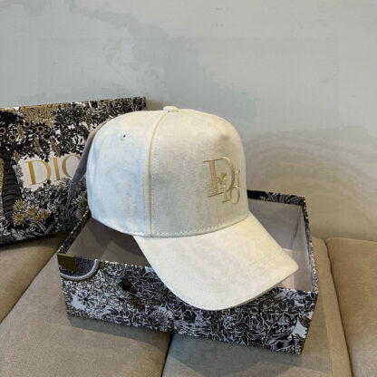 Dior simple and versatile fashion baseball cap - Image 5