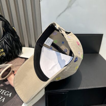 Louis Vuitton embroidered lettering baseball cap - Image 4