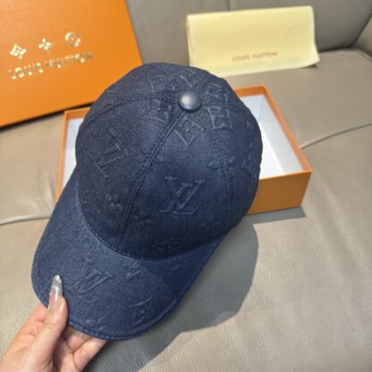 Louis Vuitton large logo embossed baseball cap - Image 4