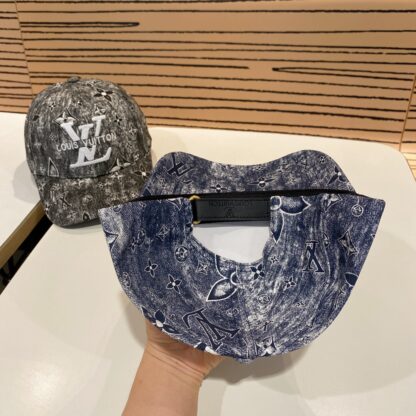 Louis Vuitton Korean version of the new British style baseball cap - Image 4
