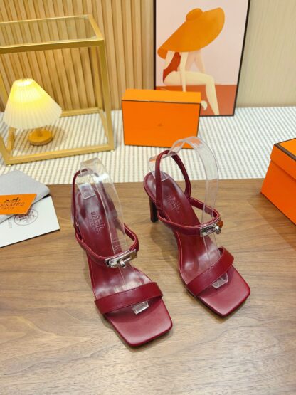 Hermès handmade stiletto sandals in dark red - Image 2