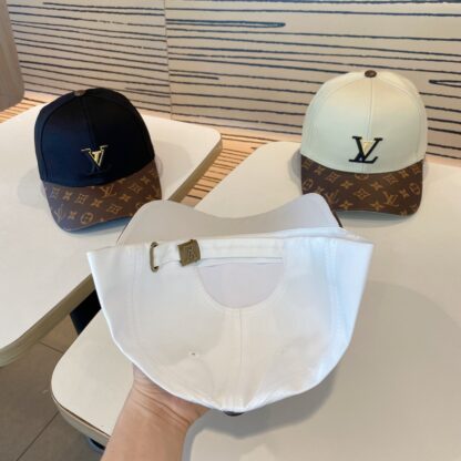 Louis Vuitton Korean version of the new British sports baseball cap - Image 4