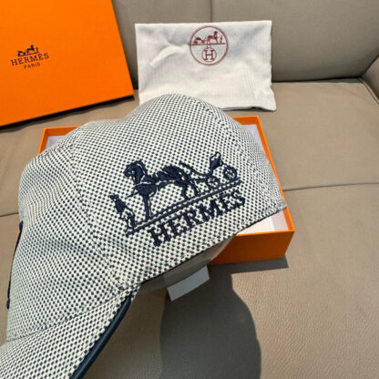 Hermes canvas breathable baseball cap - Image 4