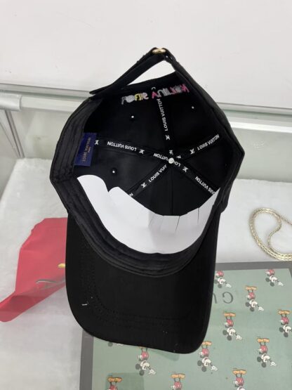 Louis Vuitton Classic Baseball Cap - Image 4