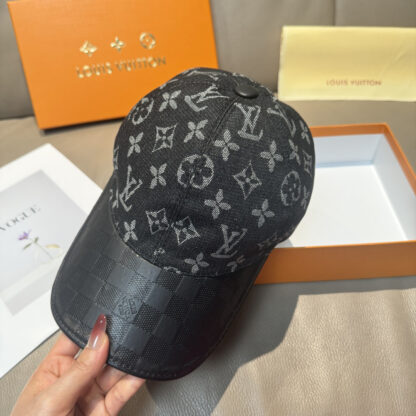 Louis Vuitton embossed leather baseball cap - Image 4