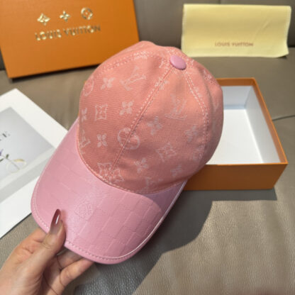 Louis Vuitton embossed leather baseball cap - Image 4