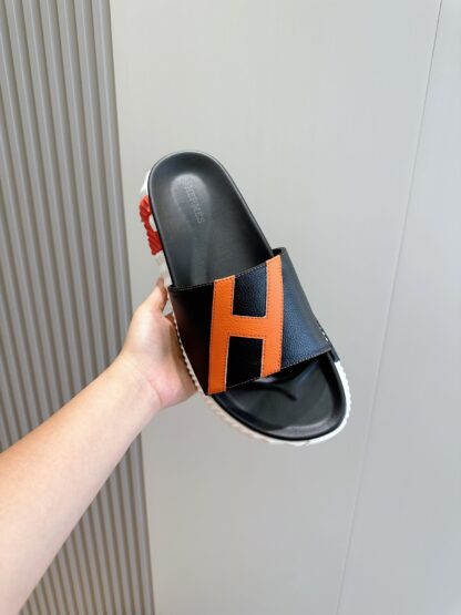 Hermès men's black and orange ultra-light and comfortable slippers - Image 4