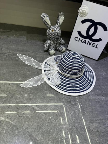 Dior lace pearl bow bucket hat - Image 5