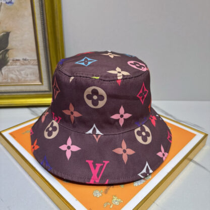 Louis Vuitton double-sided bucket hat - Image 4