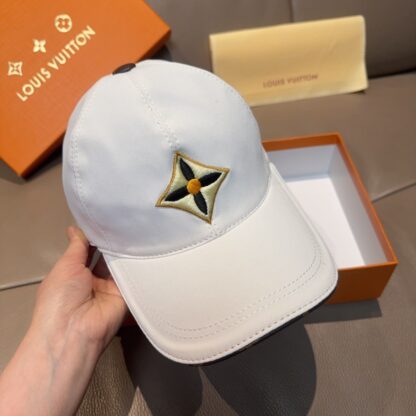 Louis Vuitton quatrefoil embroidered baseball cap - Image 4