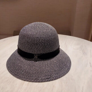 Hermès Elegant Straw Hat