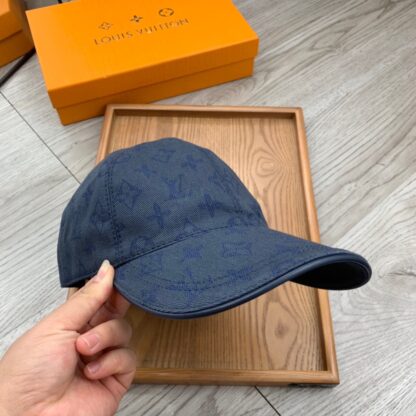 Louis Vuitton cowhide hat - Image 4