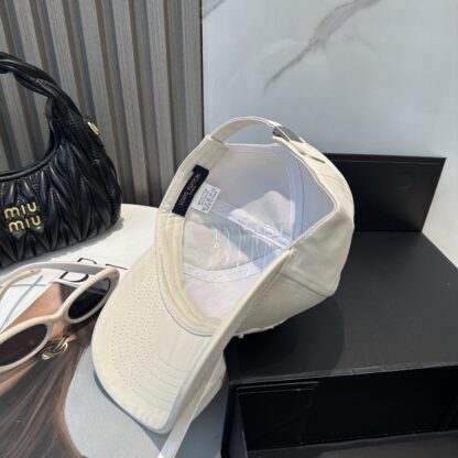 Louis Vuitton new baseball cap - Image 4