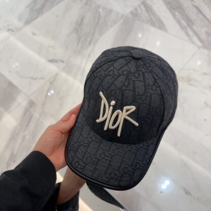 Dior Fashion Casual Embroidered Baseball Cap - Image 5
