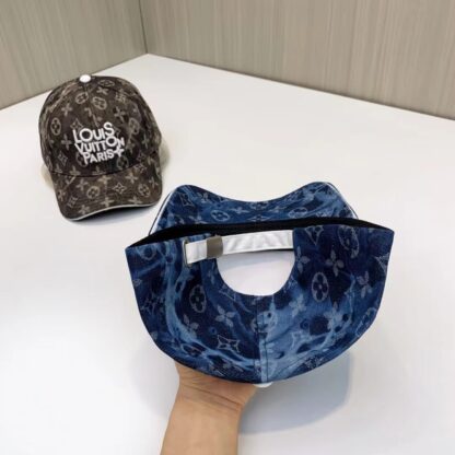 Louis Vuitton Korean version of the new British style baseball cap - Image 4