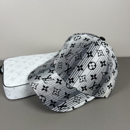 Louis Vuitton Unisex Baseball Cap - Image 3