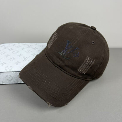 Louis Vuitton Unisex Baseball Cap - Image 4