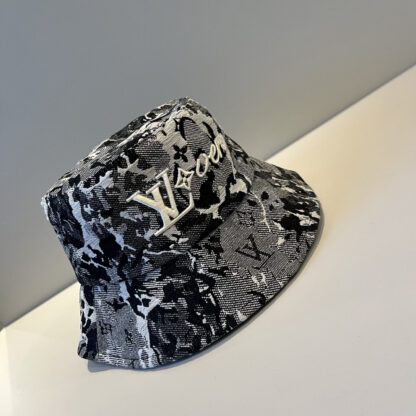 Louis Vuitton Unisex Bucket Hat - Image 4