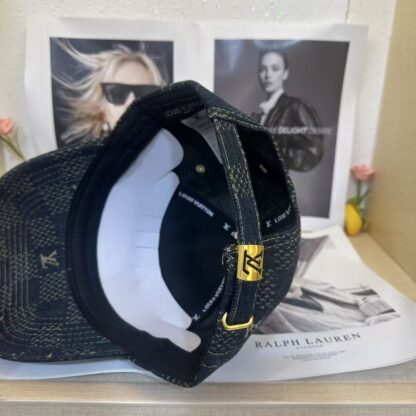 Louis Vuitton Unisex Baseball Cap - Image 4