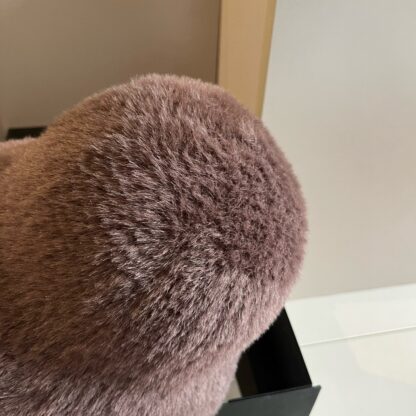 Hermès rabbit fur bucket hat - Image 4