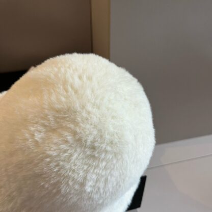 Hermès rabbit fur bucket hat - Image 4