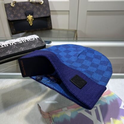 Louis Vuitton cashmere knitted hat - Image 4