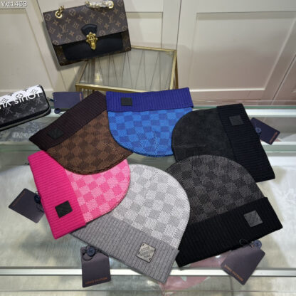 Louis Vuitton cashmere knitted hat - Image 4