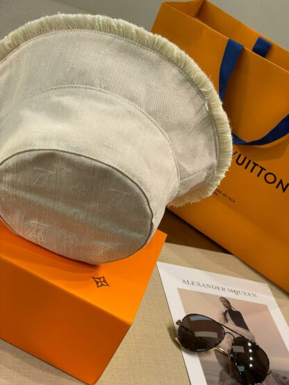 Louis Vuitton bucket hat - Image 4