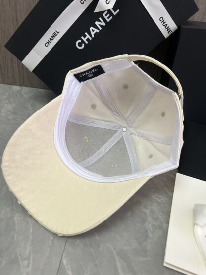 Chanel Classic Casual Baseball Cap - Image 4