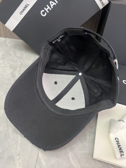 Chanel Classic Casual Baseball Cap - Image 4