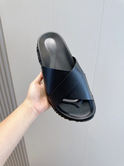 Hermès Pure Black Men's Cross Ultra Lightweight Comfort Slippers - Image 3