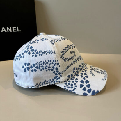 Chanel classic casual baseball cap - Image 4