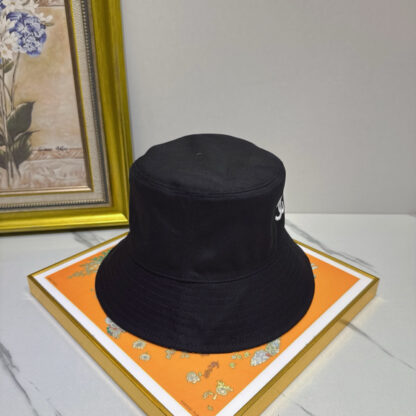 Chanel high-end bucket hat - Image 4