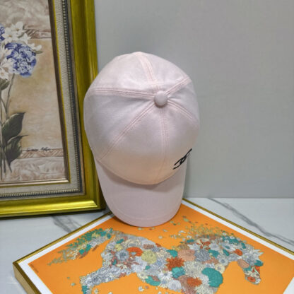 Chanel high-end baseball cap - Image 4