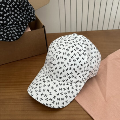 Chanel Classic Casual Baseball Cap - Image 4